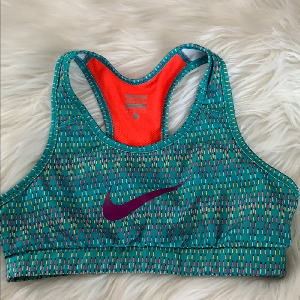 Nike pro kids sports bra